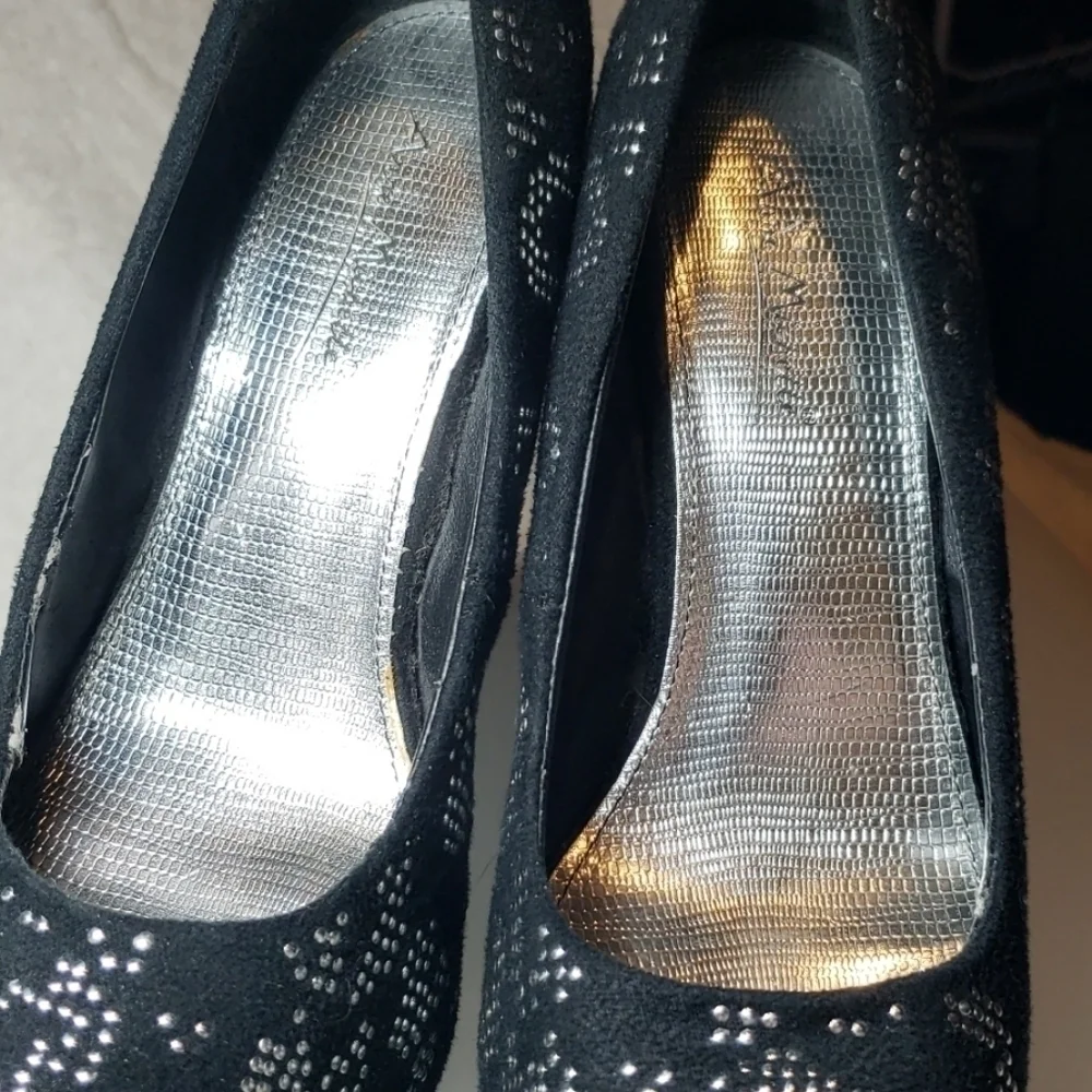 EUC Anne Michelle heels